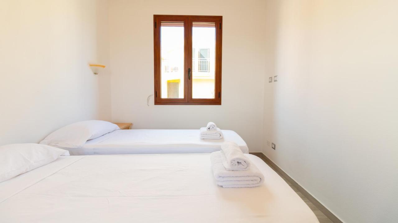 Yellow House-Villetta Con Giardino أوريستانو المظهر الخارجي الصورة